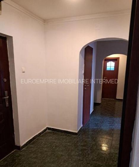 Apartament 3 camere decomandate zona Tomis Nord - 3