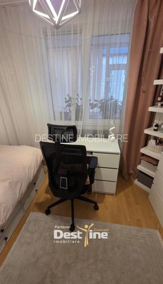Inchiriez apartament 4 camere in zonǎ centralǎ, Piatra Neamt - 11