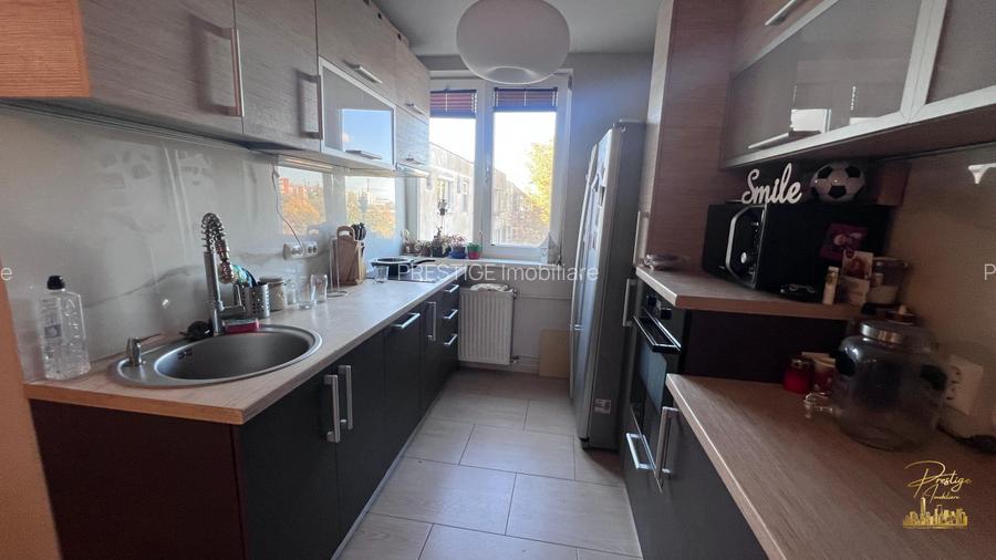 Apartament cu 4 camere de vanzare in zona Splaiul Crisanei - Oradea - 5