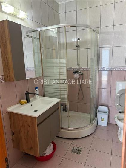 Casa zona centrala, 5 camere,  compusa din doua apartamente, chirpic si caramida - 11