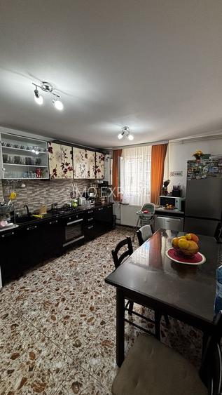Apartament renovat cu 2 camere de vânzare in Sebeș - 3