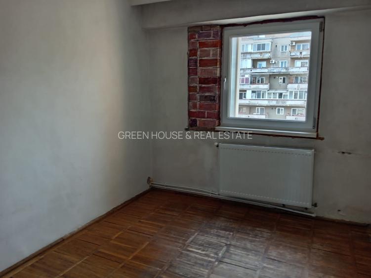 Apartament 3 camere decomandat, Bulevardul Decebal - 16