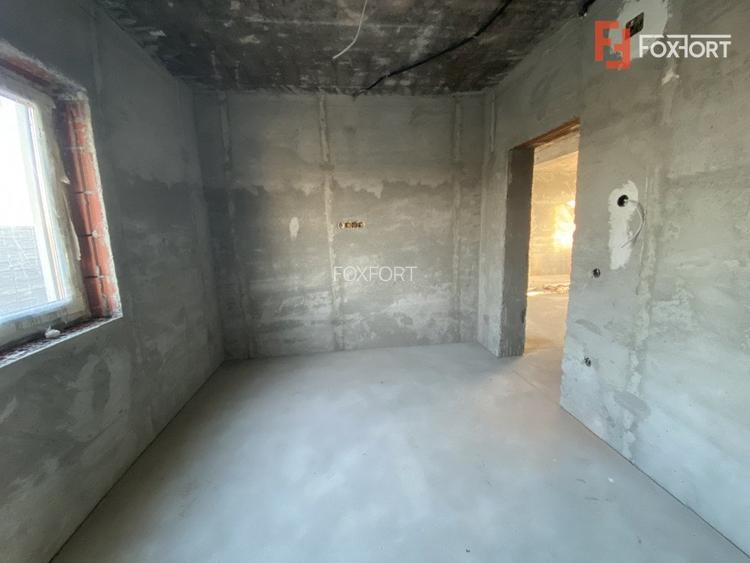 Casa tip triplex, cu 2 camere, de vanzare in Sanandrei. - 5