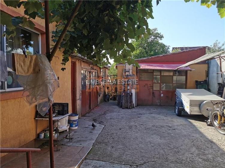 Teren + casa demolabila de vanzare semicentral ! - 3