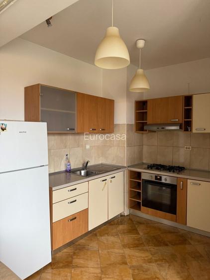 Apartament extrem de spatios, bine pozitionat, bloc cu lift - 5