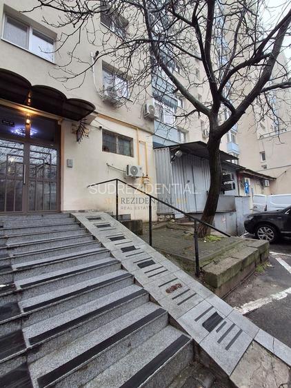 Apartament 4 camere, etaj 4/10, stradal Sos.Berceni, Sector 4 - 4