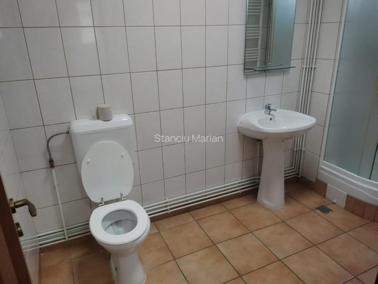 HALA POD INTRARE OTOPENI - 6