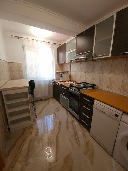 Proprietar închiriez la casa apartament cu trei camere pentru locuit/birouri  - 5