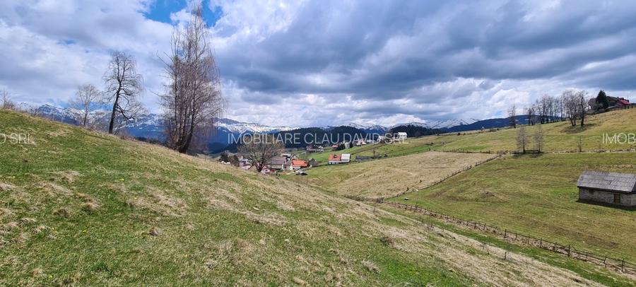 Teren Intravilan de Poveste în Fundata 3.694 mp și 4.793mp - 6