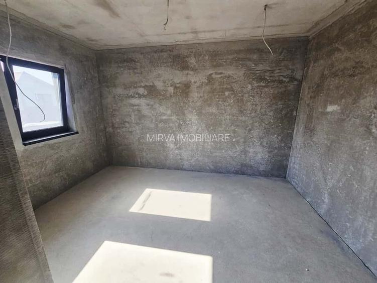 Vilă luminoasă, 4 camere, cu teren generos – Com. Plopu - 41