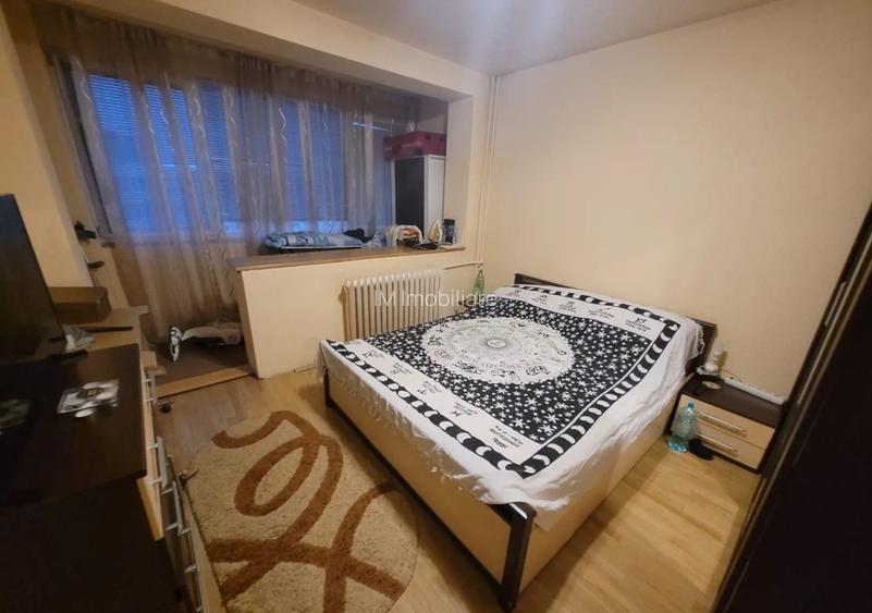 Circumvalatiunii - Apartament 2  Camere - Decomandat - 4