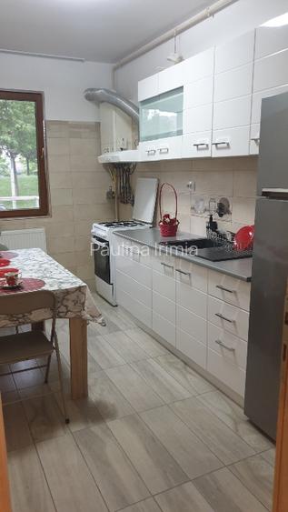 Inchiriez apartament 2 camere Cartierul Solar, sector 4, București  - 3