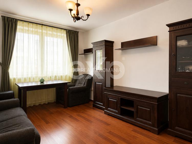 Apartament cu 3 camere decomandat de vânzare, etaj 1-Zona Cornișa - 2