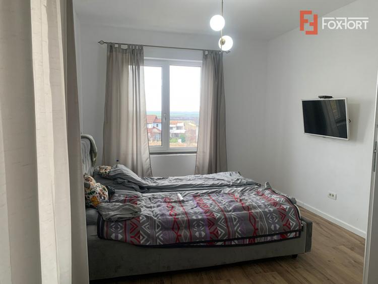 Casa individuala cu 5 camere si teren de 840 mp, Pischia