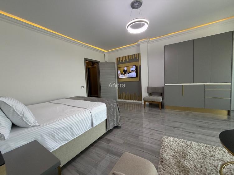 Studio Lux prima linie la mare in White Tower Mamaia - 3