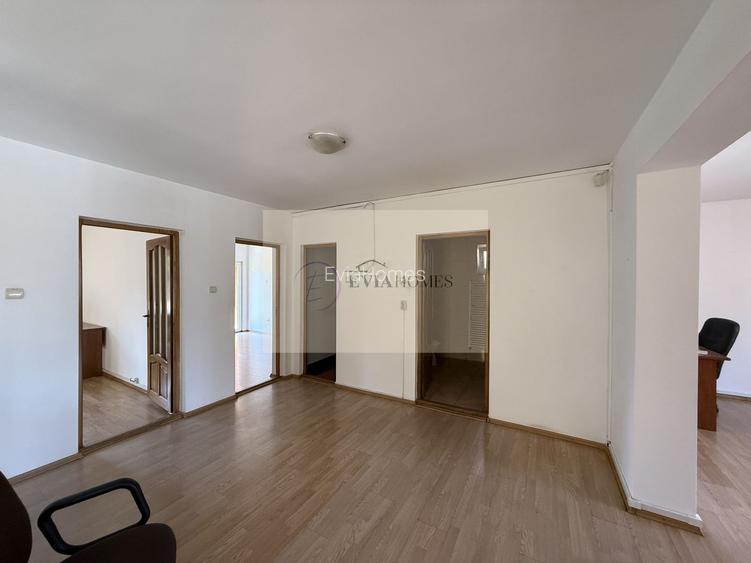 Casa individuala spatioasa, curte si parcare/zona Semicentrala - 11