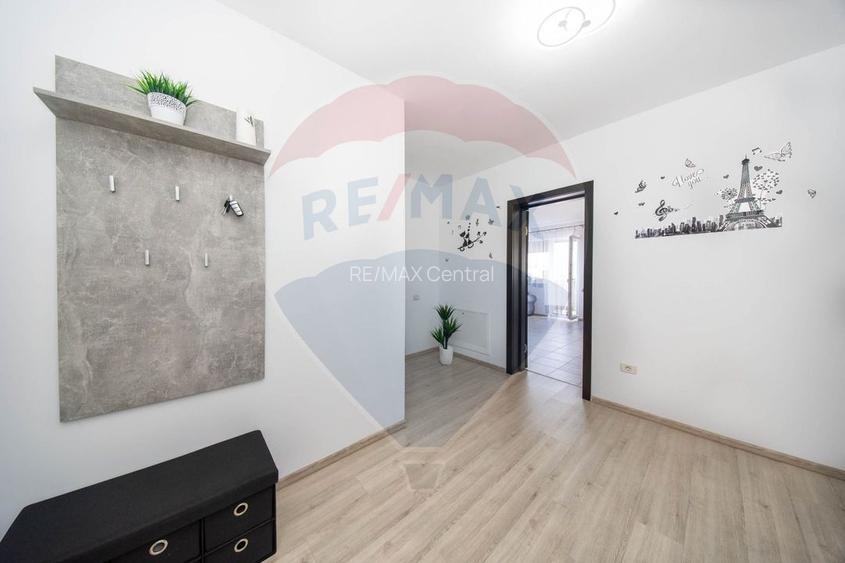 Apartament cu 2 camere de vânzare cu loc de parcare, Subcetate - 11