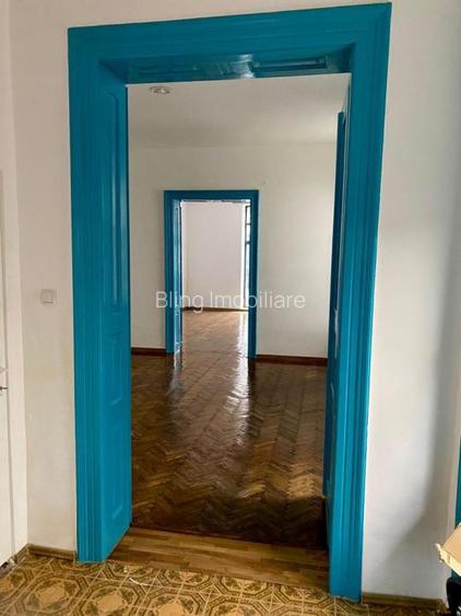 Spatiu Comercial, 258 MP, zona Podul Traian, ideal pentru clinica - 5