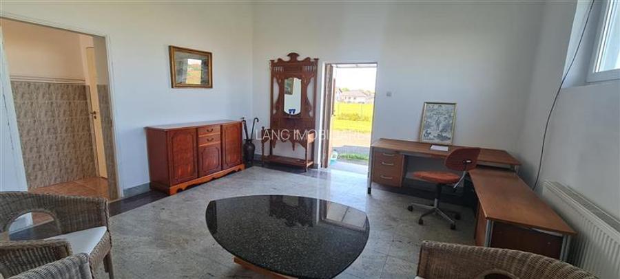 TEREN CU CLADIRI FUNCTII MULTIPLE - 12