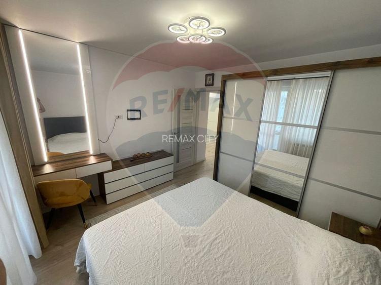 Apartament cu 3 camere de închiriat în zona Precista - 19