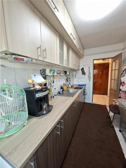 Apartament 3 camere 2 bai debara zona Semaforului - 8