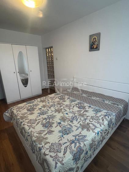 3 camere, 8/10, anvelopat, bloc tip E-Drumul Taberei - 5