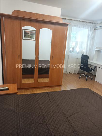 Dristor, garsoniera, metrou la 1 minut, etaj  1, mobilata - 2