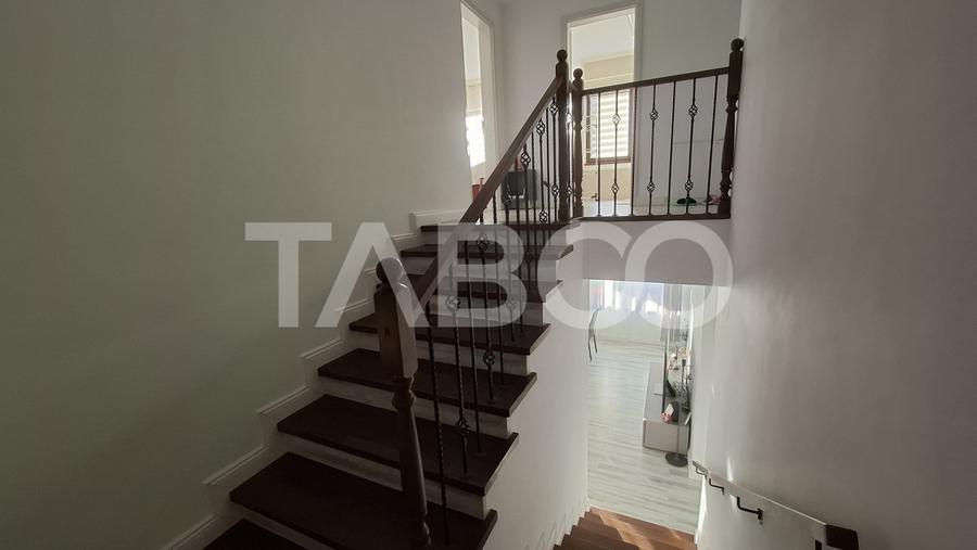 Casa de vanzare individuala 5 camere 172 mp langa Padurea Dumbrava