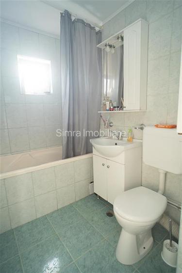 Apartament cu 3 camere, tip PB, Decebal - 8