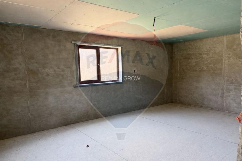 Casă / Vilă cu 3 camere de vânzare, Buhoci, jud Bacău - 6