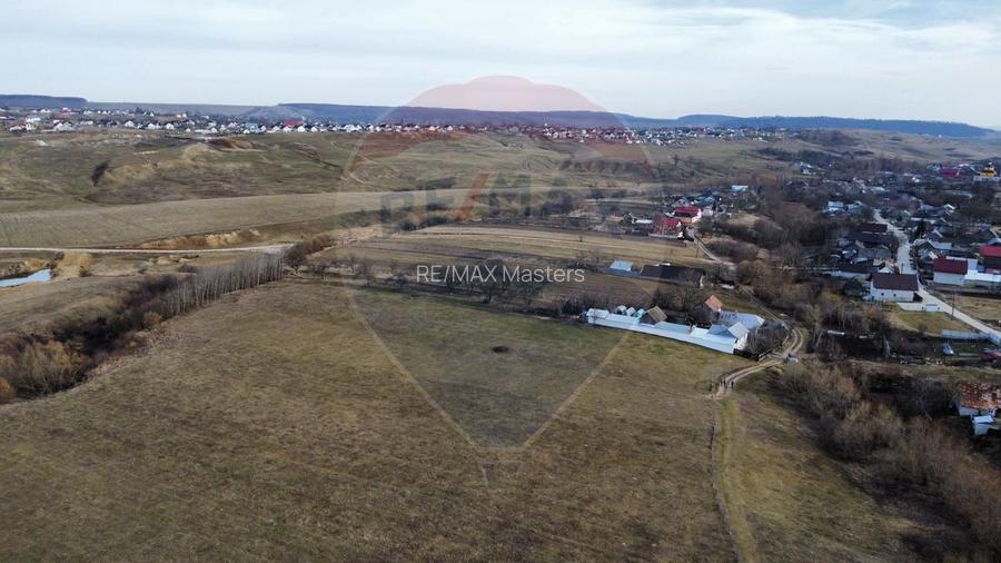 Teren 2925 mp comuna Mitocu Dragomirnei - 11