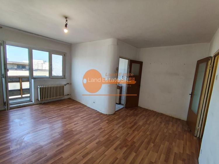 Garsoniera Gorjului-Bloc mixt(200 m metrou-1981) - 10