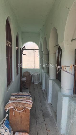 Casă cu teren 3800 mp,situată in com. Berislăvesti - 10