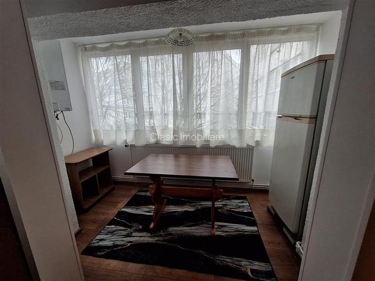 Vanzare apartament 2 camere decomandate etaj 1 in Gheorgheni- zona Titulescu - 9