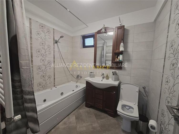 Mobilata si utilata - asfalt - 600m de STV- 3 camere - dressing - 10