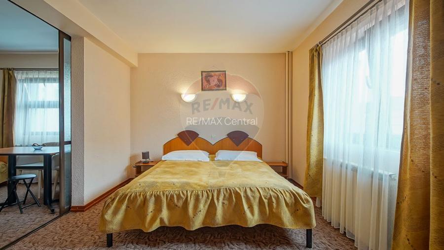 Comision 0 %! Pensiune cu 12 camere de vânzare, str. De Mijloc! - 29