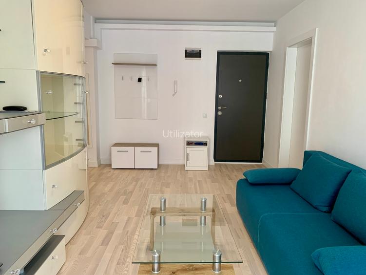 Ofer spre închiriere apartament cu 3 camere - 2