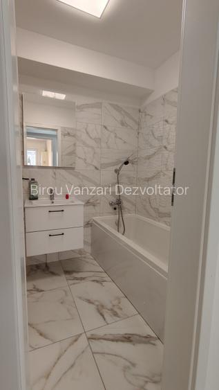 De vanzare 2 camere decomandat - 6