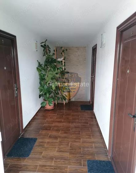 Vila / Pensiune Faleza Nord Delfinariu, 8 camere, 8 bai, bucatarie, curte, gaze - 10