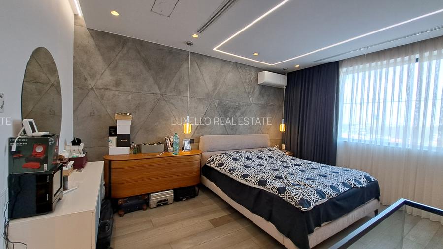 APARTAMENT 4 CAMERE CU SCARA INTERIOARA TIP LOFT -ULTRA LUX - 51