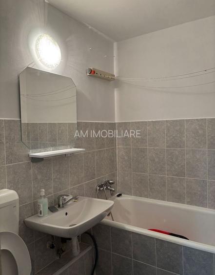 GARSONIERA VITAN,900 M. METROU,BUCATARIE INCHISA, COMISION 0% - 3