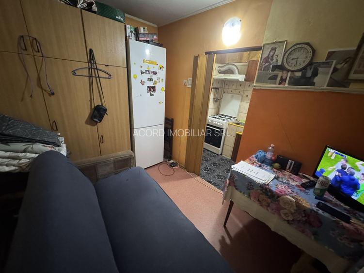 Apartament 2 camere zona Km 4 5 - 8
