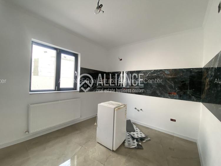 Valu lui Traian (COD 07) Casă P+M cu 5 camere, teren de 517 mp - 10