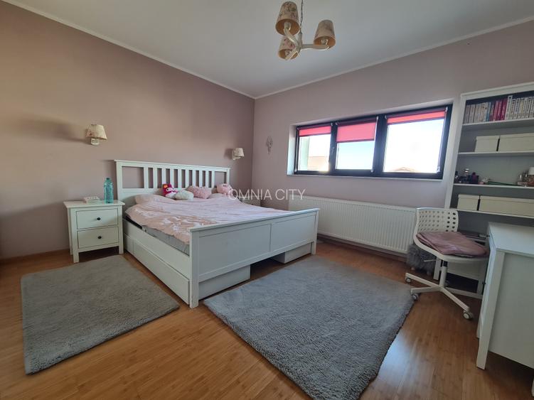 OMNIA-Proprietati alese! Casa ta. Asfalt,canalizare. Spatioasa, surprinzatoare! - 24