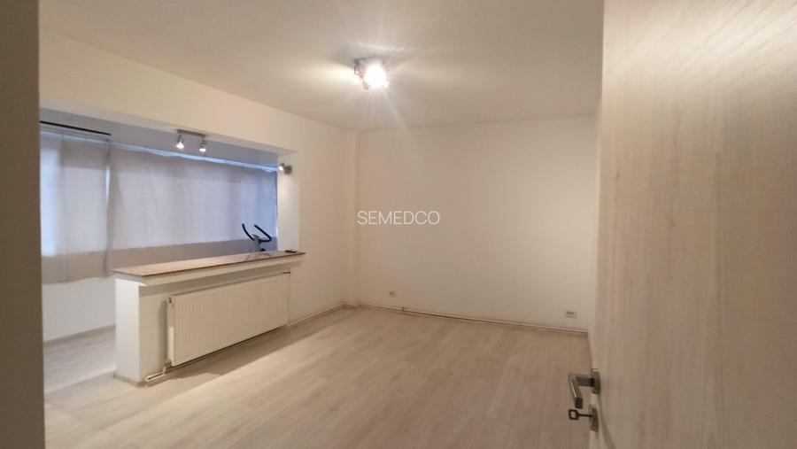 Calea Victoriei - Moxa ( Sfintii Voievozi ) - 11