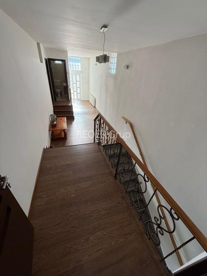 CANTACUZINO - etaj casa din 1980, curte proprie 330mp - 3