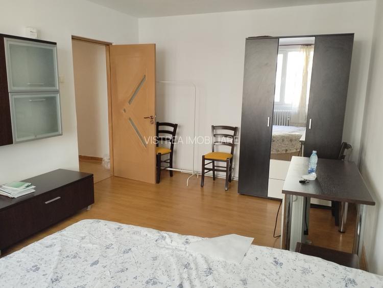 Garsoniera decomandata zona Dr. Taberei - str. Targu Neamt // Bloc reabilitat - 9