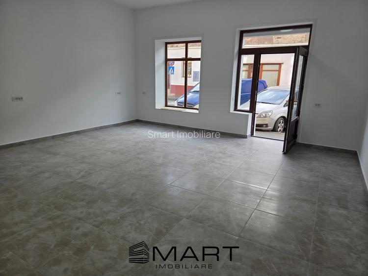 Spatiu comercial 3 camere zona Central Sibiu - 2