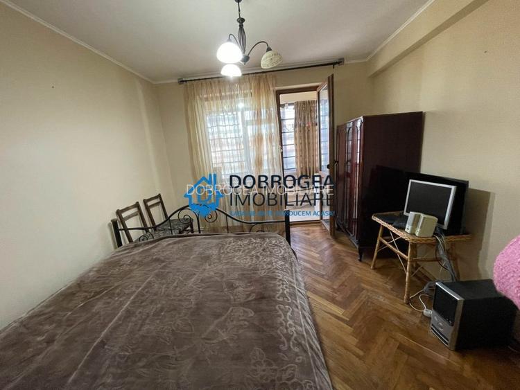 Ultracentral, 3 camere, decomandat, centrala termica - 10