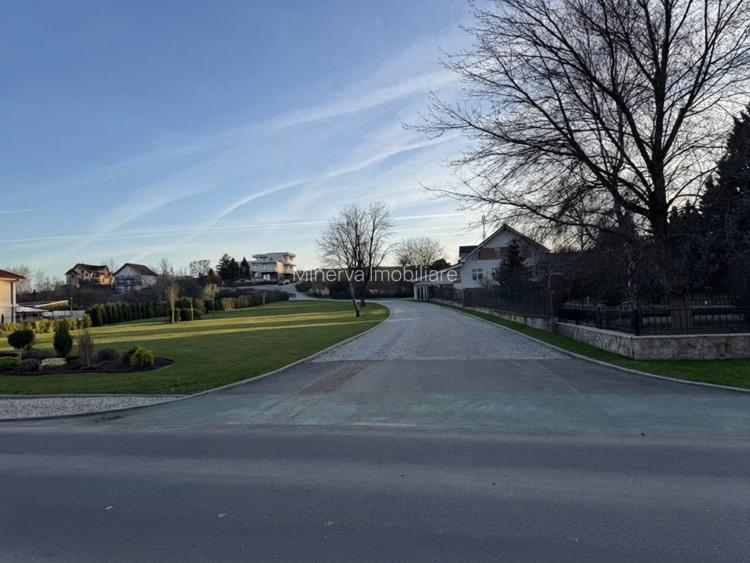 Teren intravilan 2.320 MP BĂILE 1 MAI | front stradal 104 ML | posibil parcelare - 6